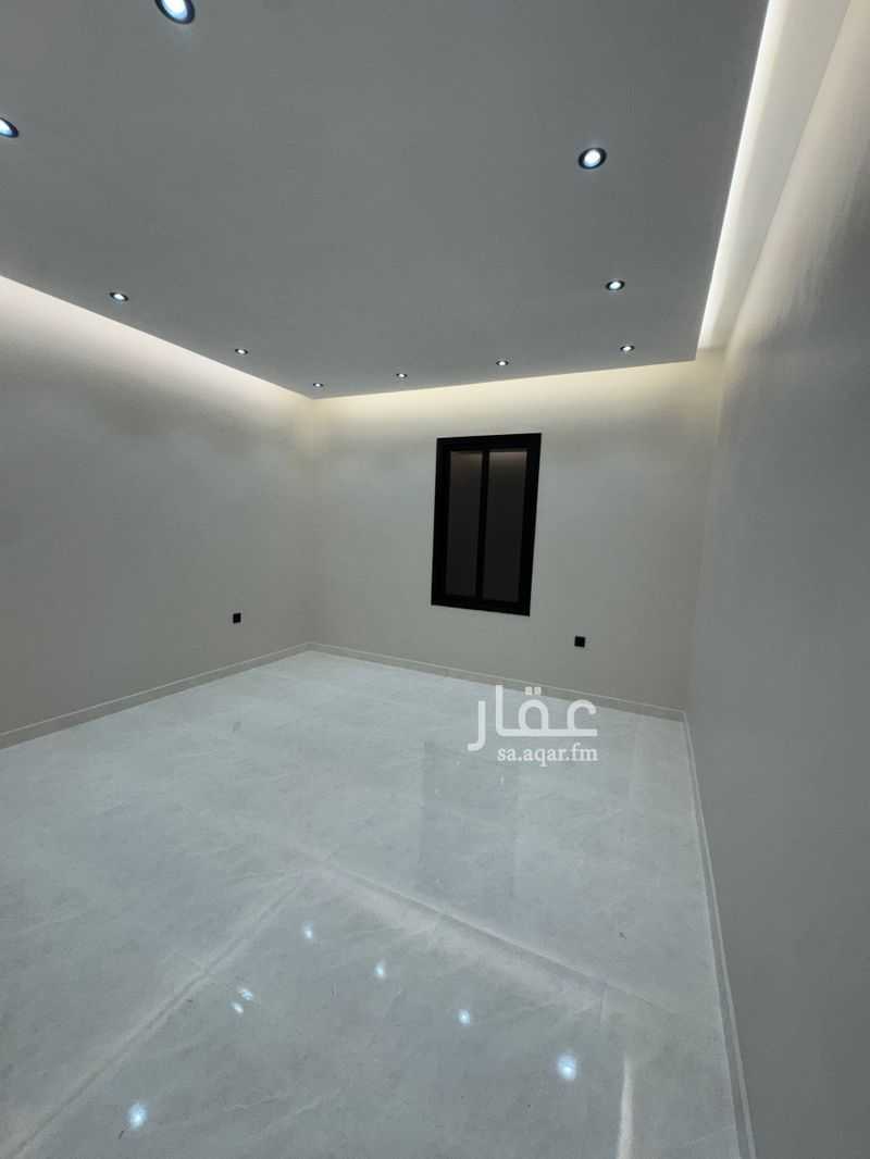 4 bedroom apartment in Ishbiliyah, Eastern Province 11