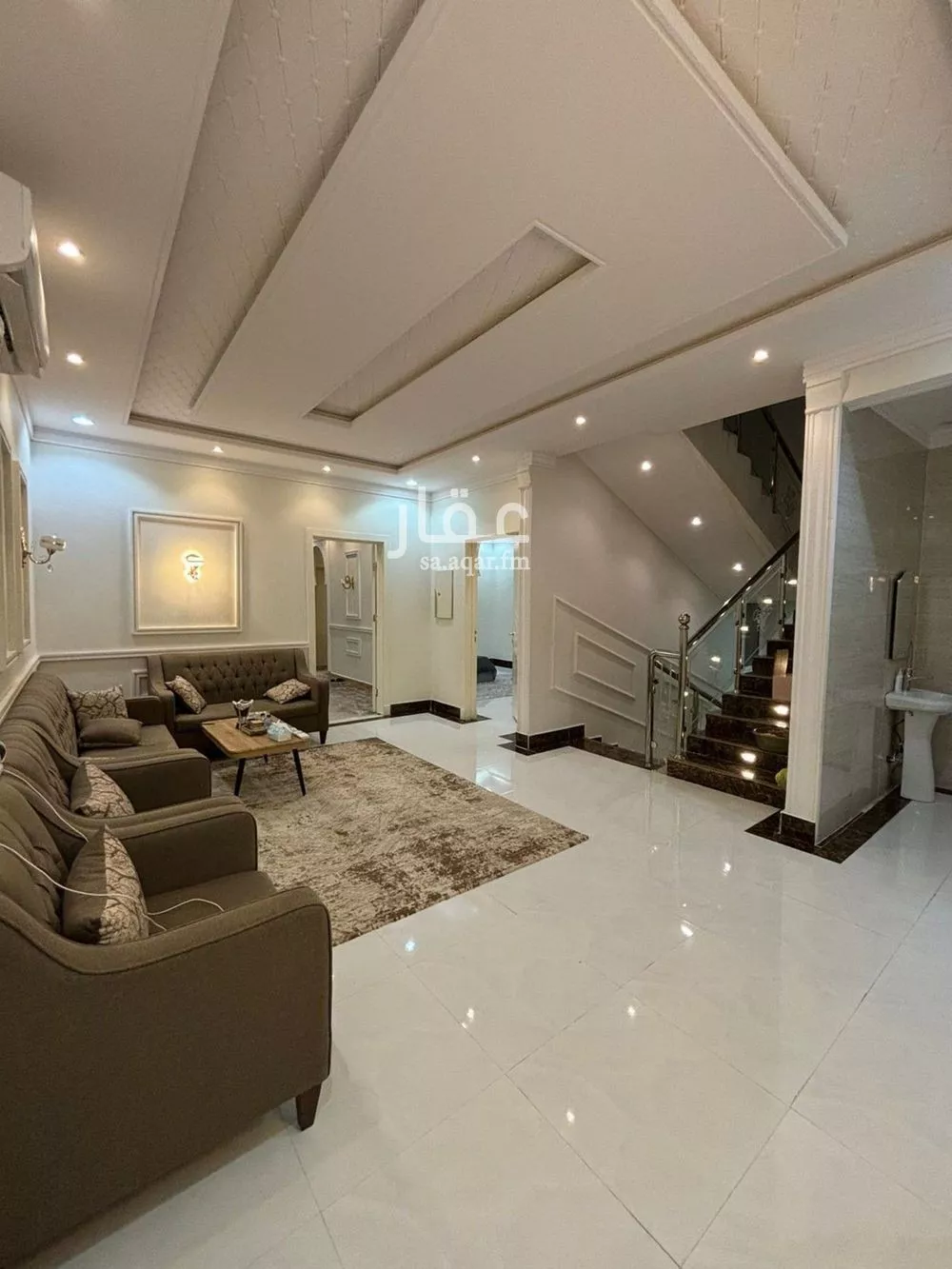 فيلا 6 غرف في المونسية 2