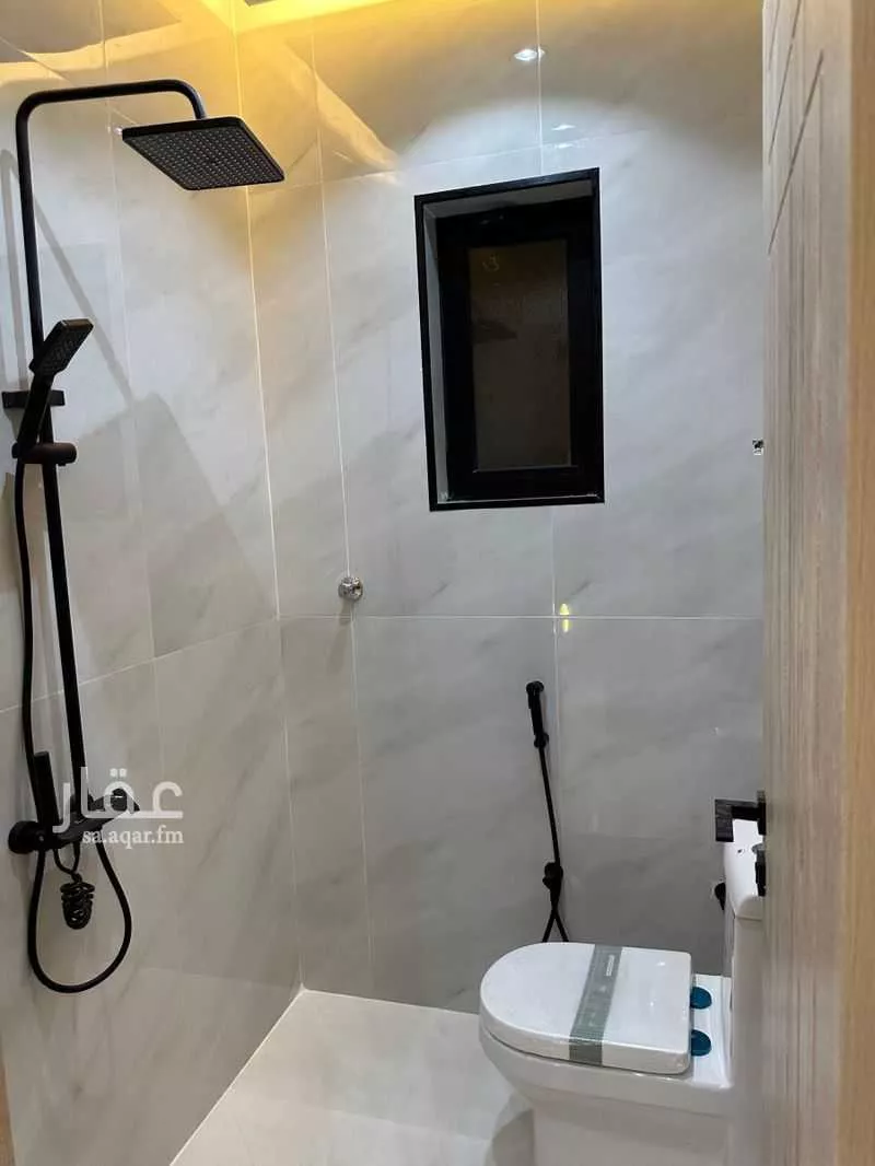 5 bedroom apartment in Al Difa, Madinah 9