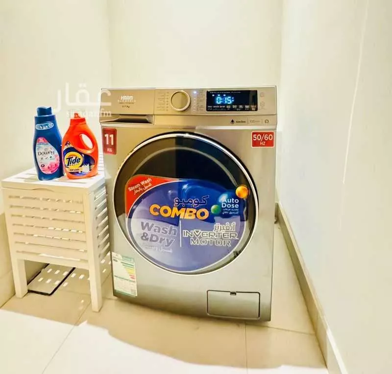 شقة 4 غرف في الحمرا 3