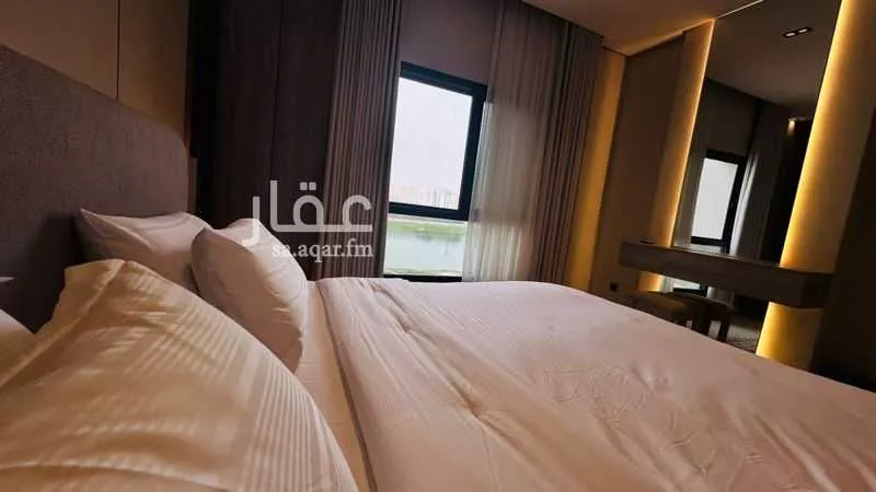 شقة 4 غرف في الحمرا 5