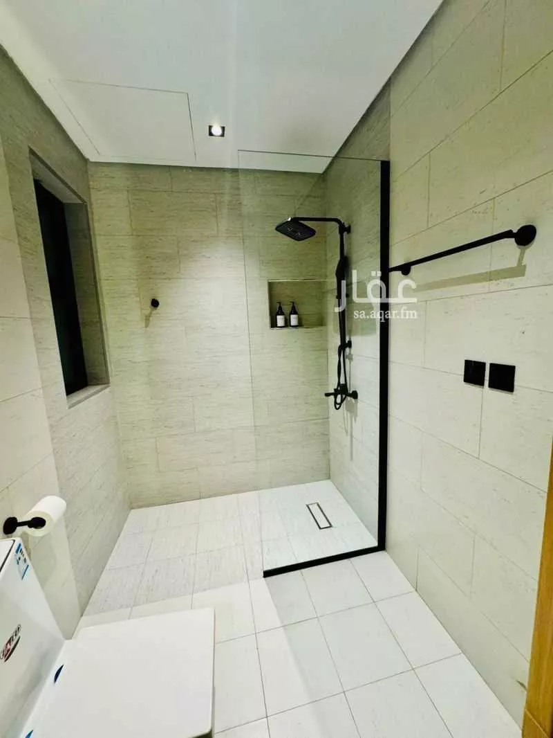 شقة 4 غرف في الحمرا 2