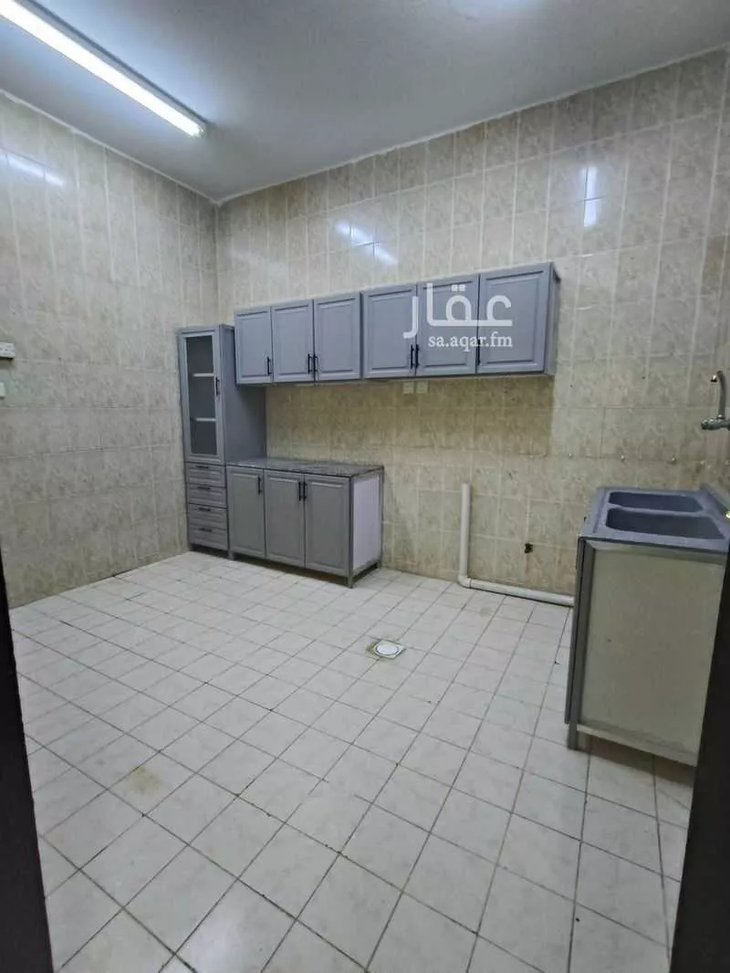 3 bedroom building in Al Yarmouk, Riyadh 7
