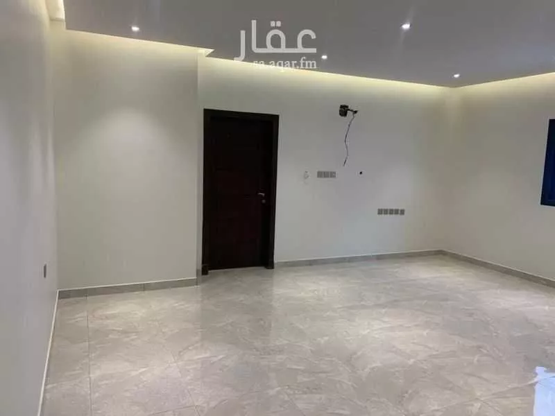 3 bedroom floor in Al Malqa 5
