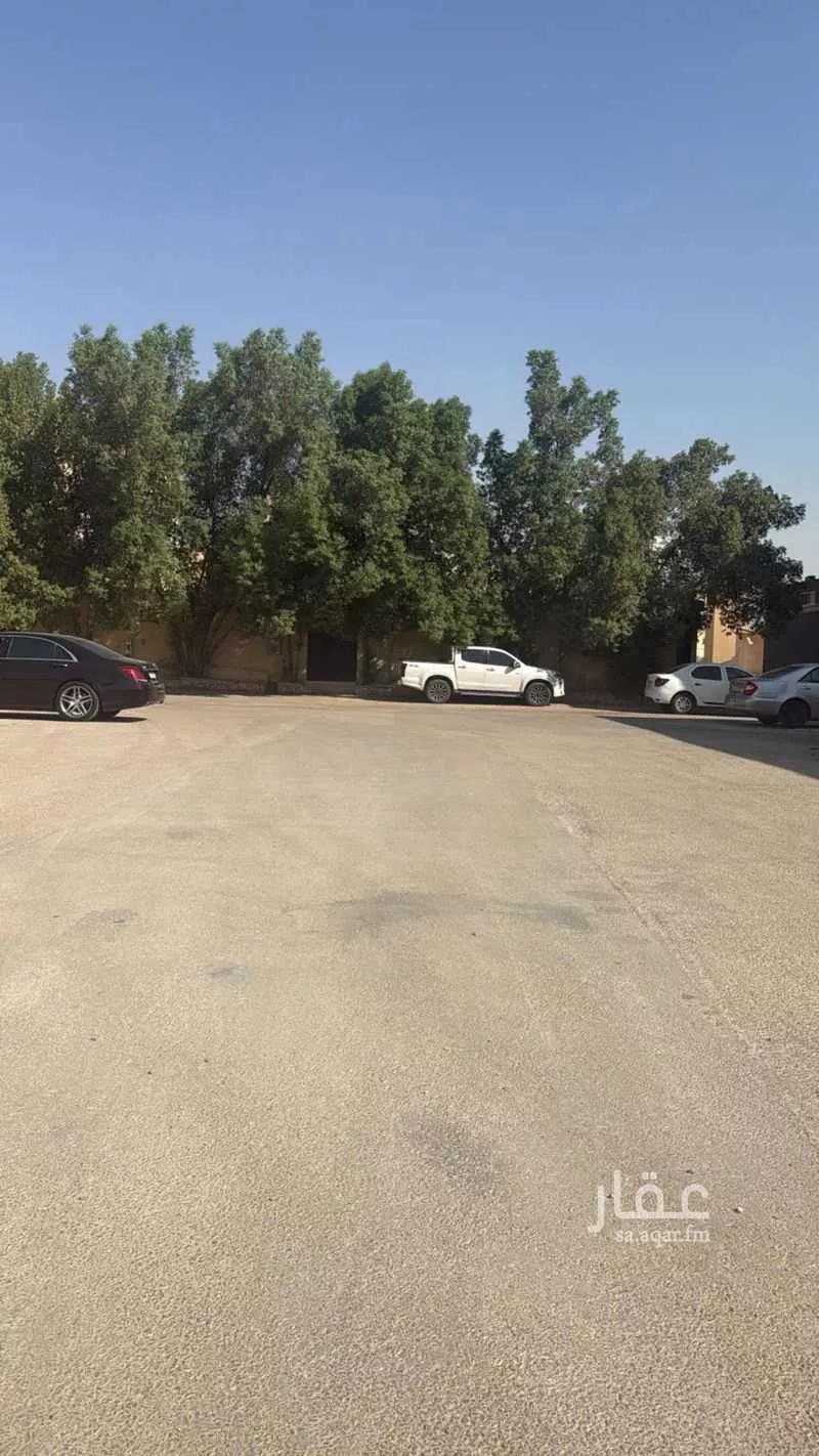 أرض 435 م² في عرقة 2