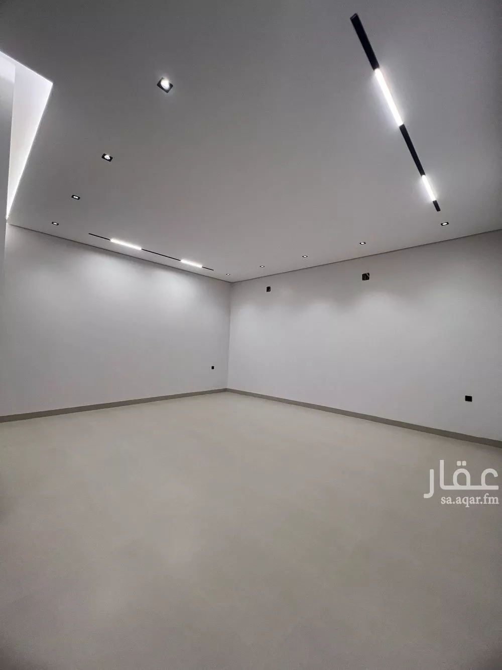 فيلا 9 غرف في الرمال 2