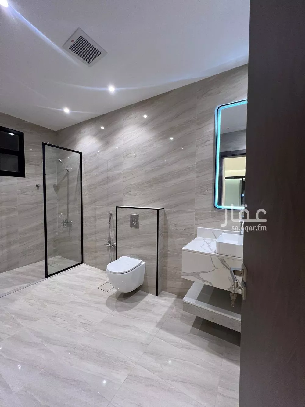 7 bedroom villa in Al Rimal 5