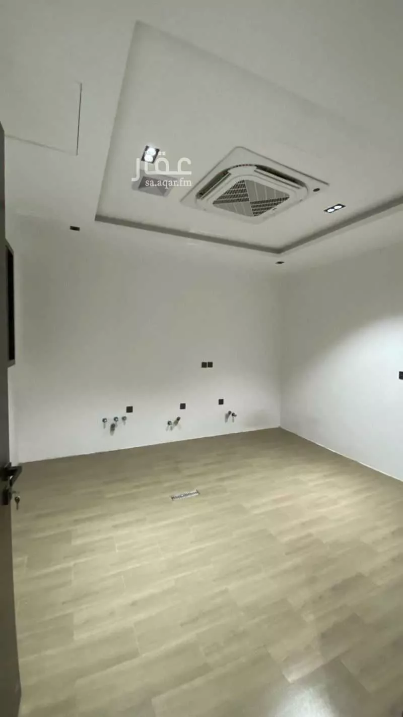 فيلا 4 غرف في الرمال 2