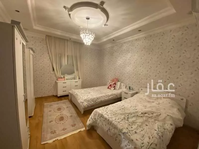 فيلا 5 غرف في عرقة 5