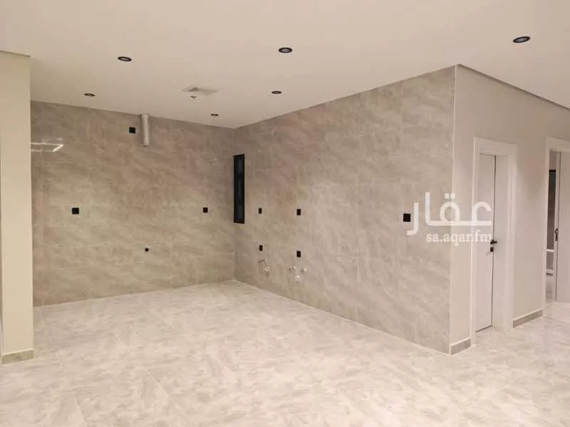 شقة 4 غرف في الحمرا 2