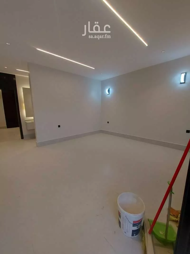 5 bedroom floor in Dirab 4