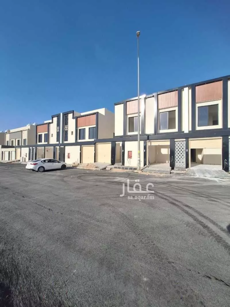 5 bedroom villa in Okaz 2