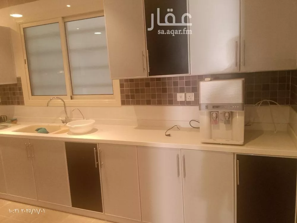 فيلا 5 غرف في الياسمين 2