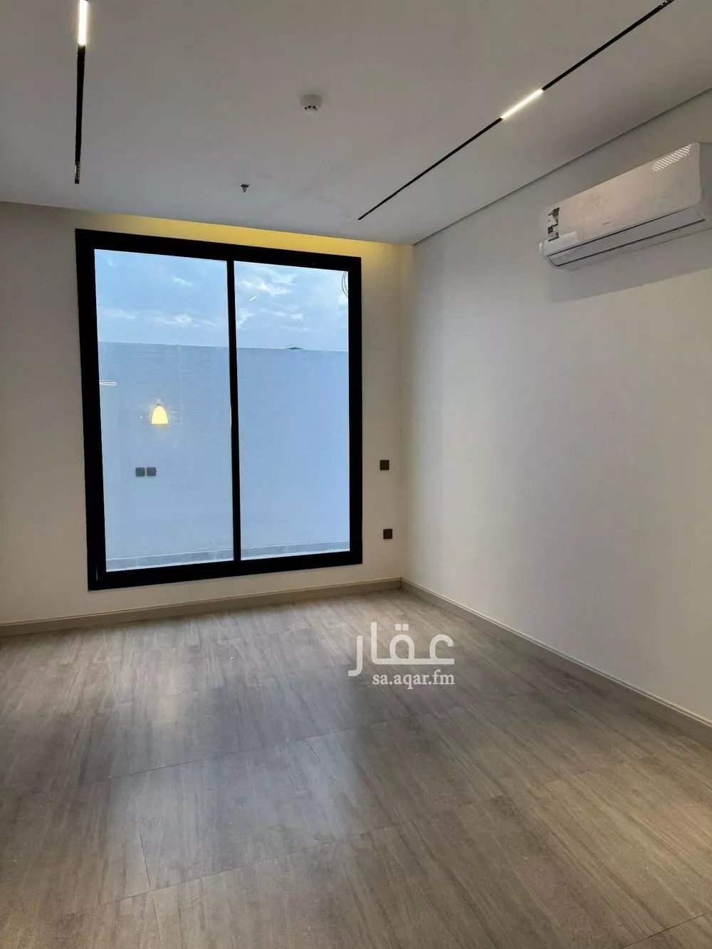 شقة 2 غرف في الرمال 4