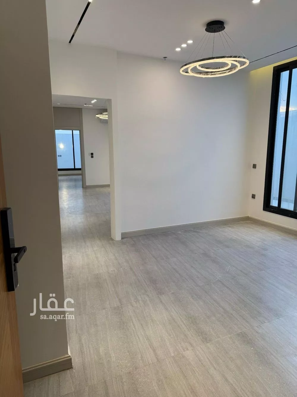 شقة 2 غرف في الرمال 5