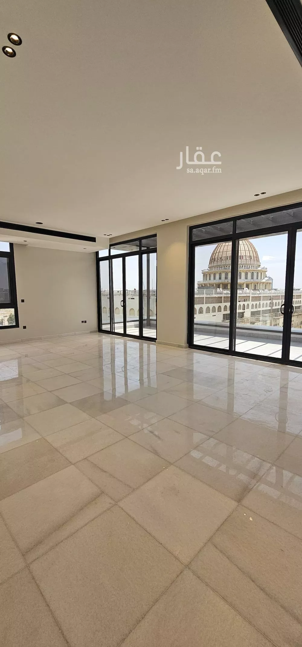 شقة 5 غرف في الزهراء 4