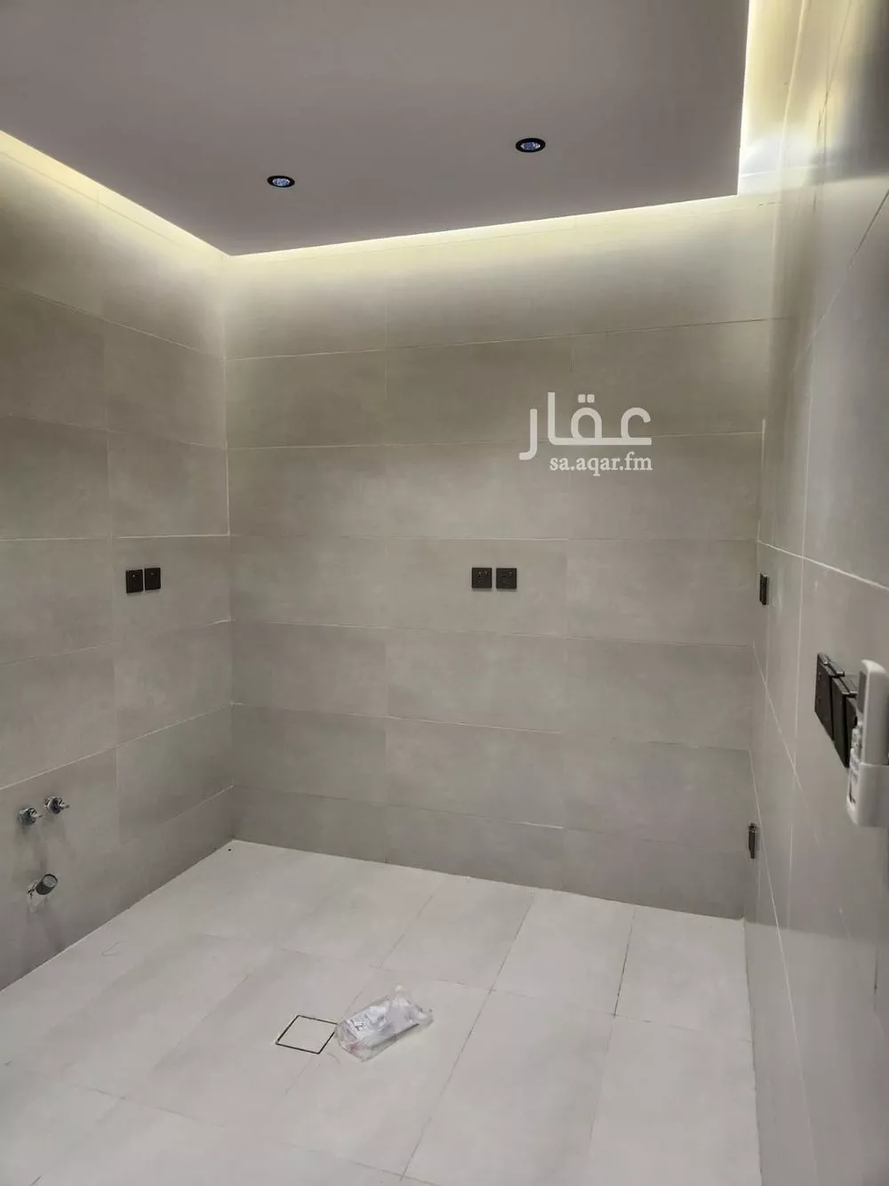 شقة 4 غرف في الروضة، جدة 15