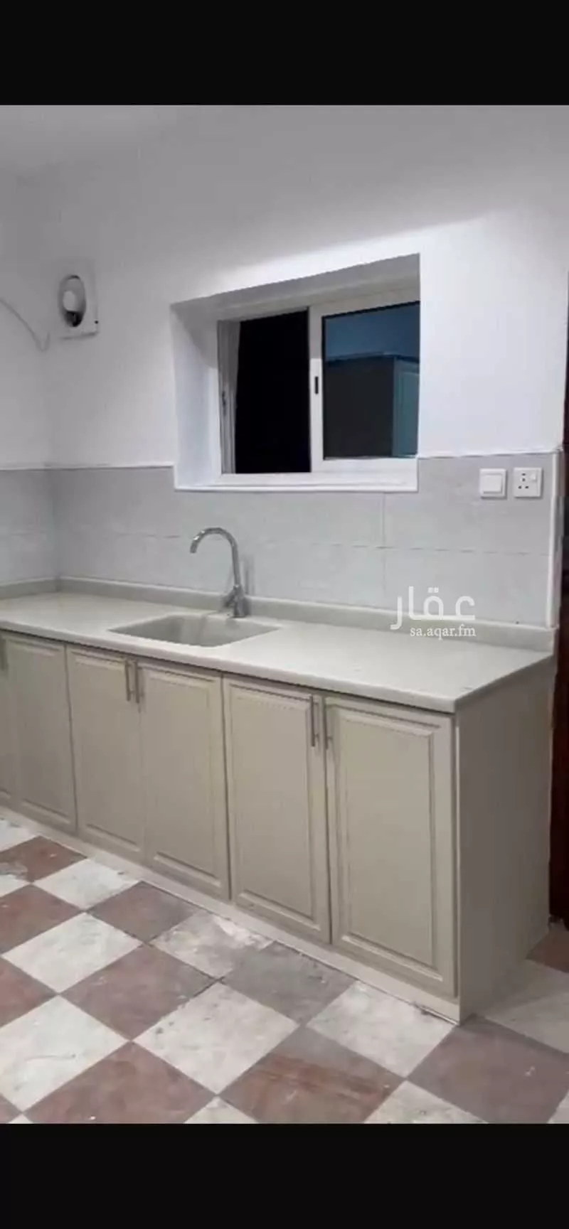 3 bedroom apartment in Al Tubayshi, Eastern Province 6