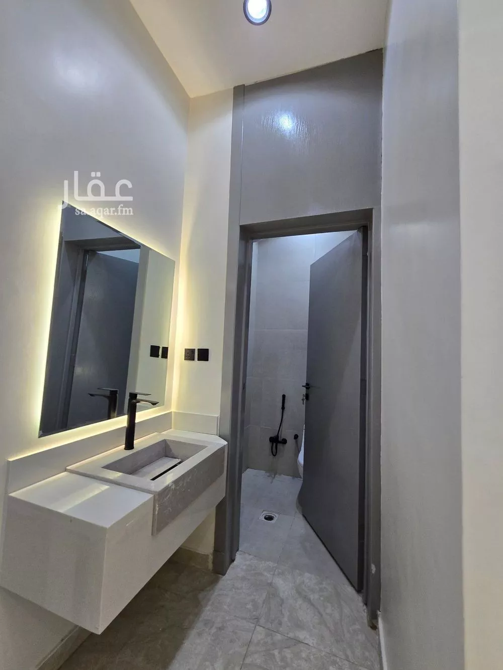 شقة 4 غرف في عكاظ 3