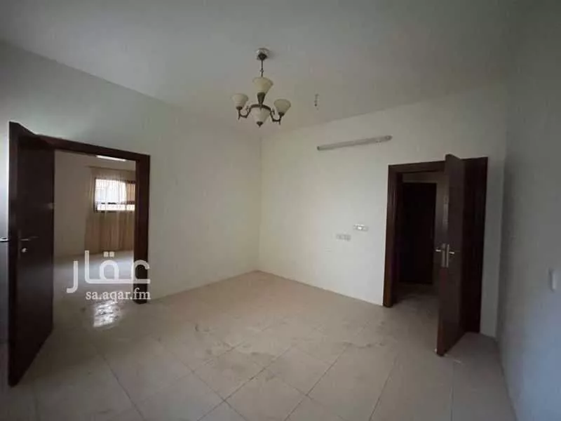 5 bedroom office in Jarir, Riyadh 9