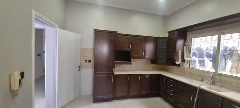 فيلا 12 غرف في الخزامى 5