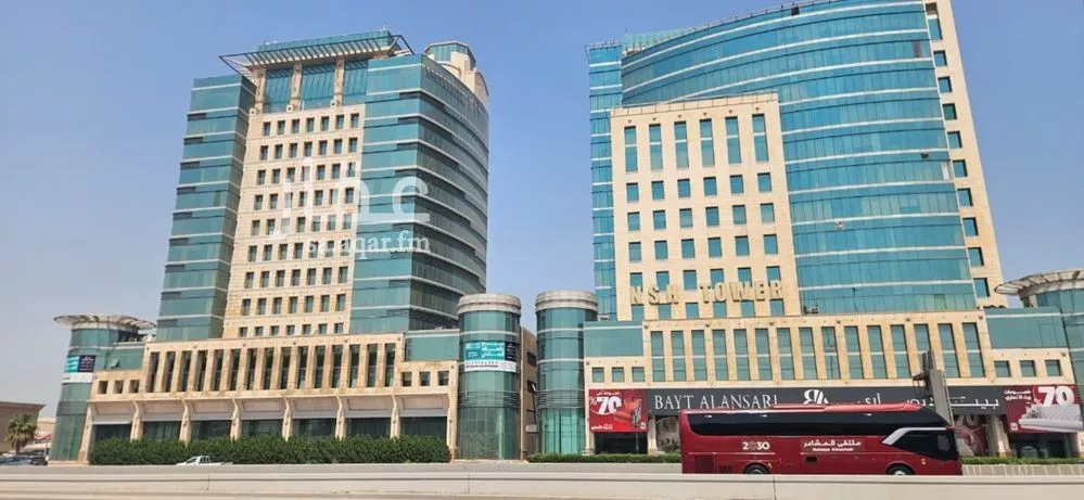 عمارة 8214 م² في الراكة الجنوبية 2