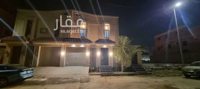 5 bedroom duplex in Al Yaqout 3