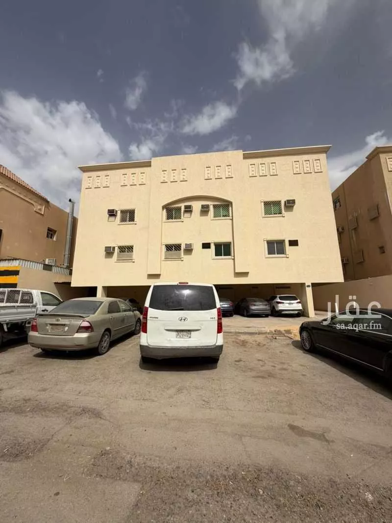5 bedroom apartment in Badr 1