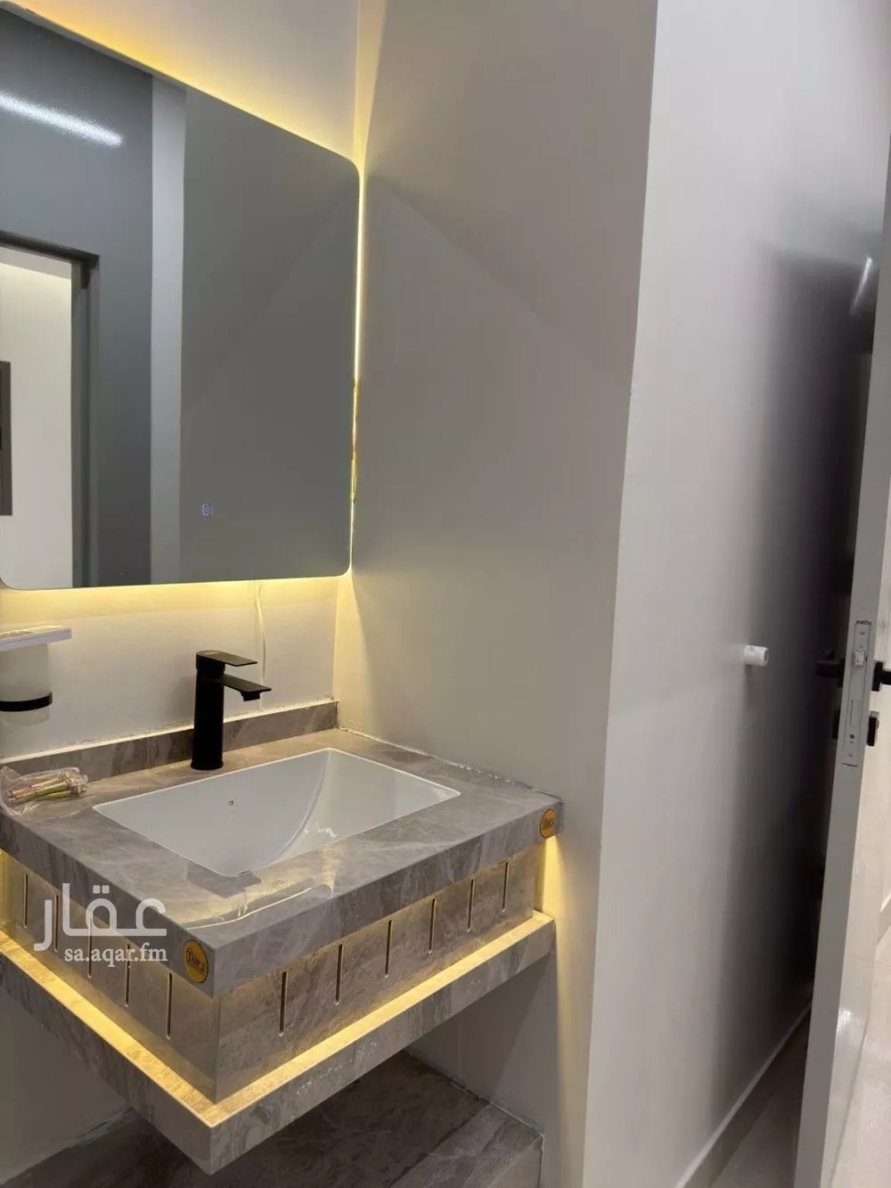 3 bedroom apartment in Dhahrat Laban 4