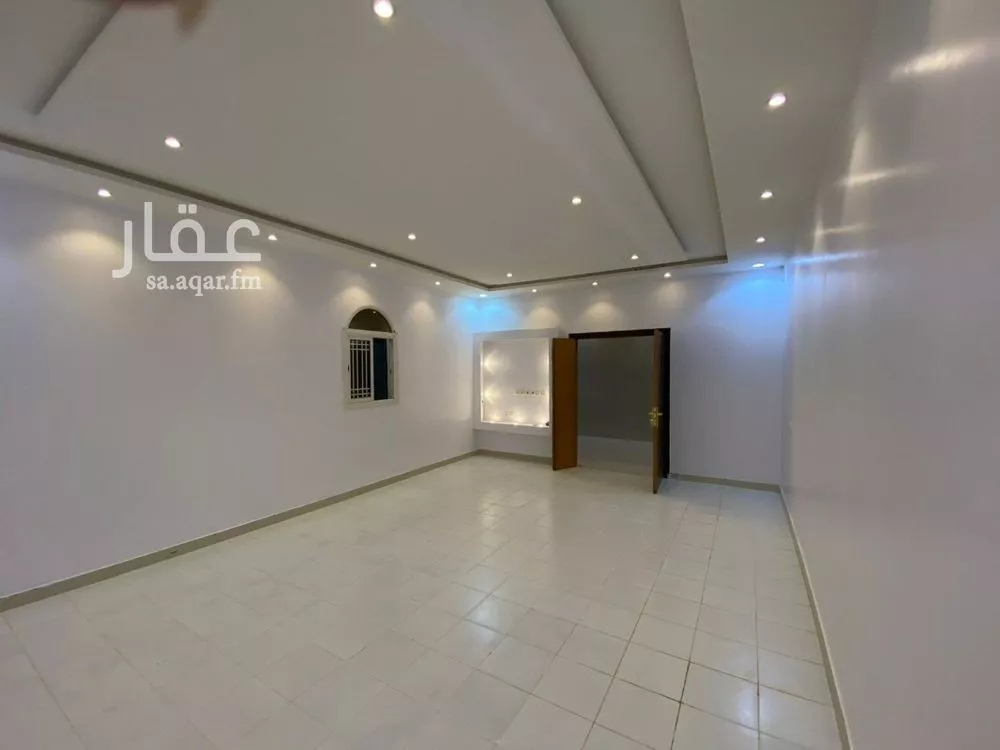 20 bedroom villa in Al Rimal 4