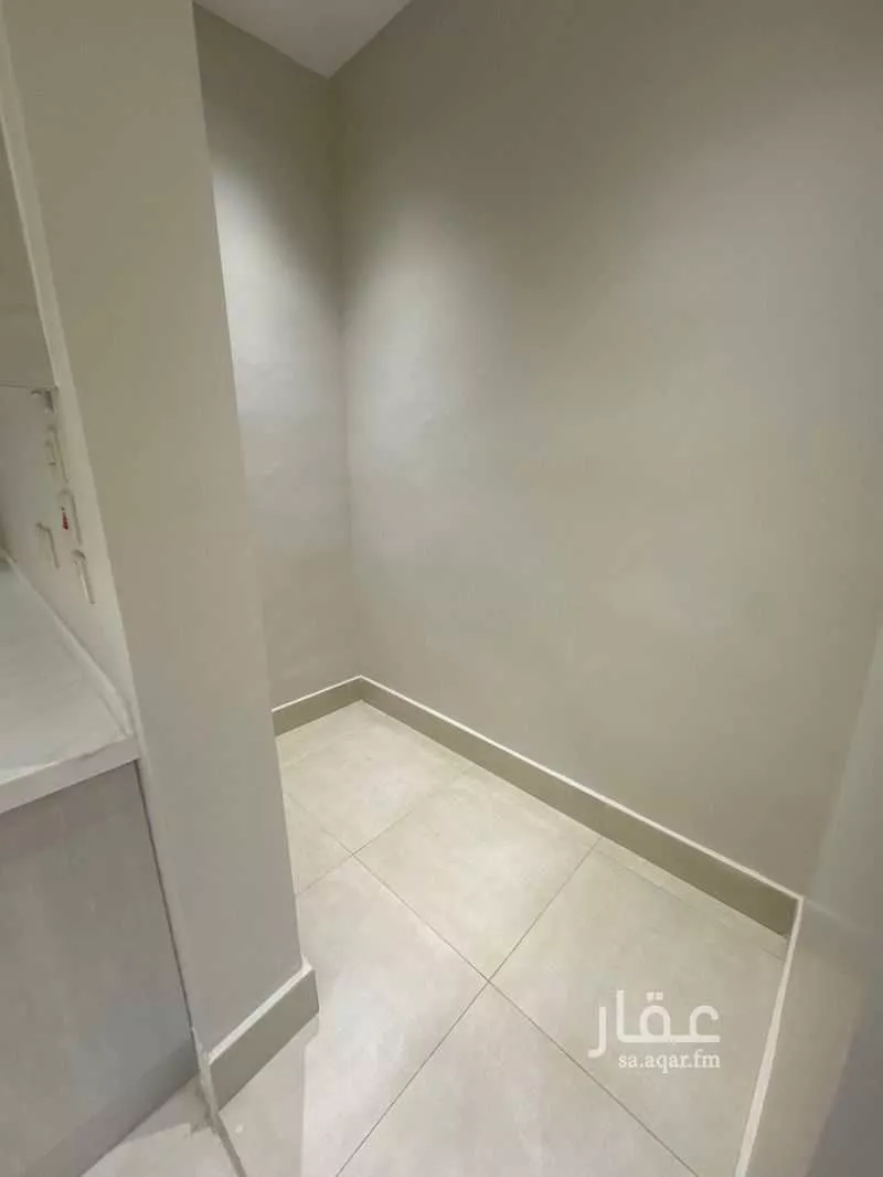 4 bedroom apartment in Granada, Riyadh 13