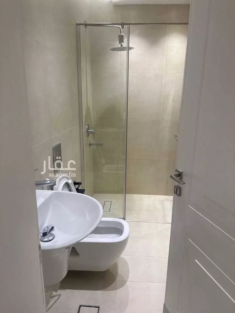 4 bedroom apartment in Granada, Riyadh 19
