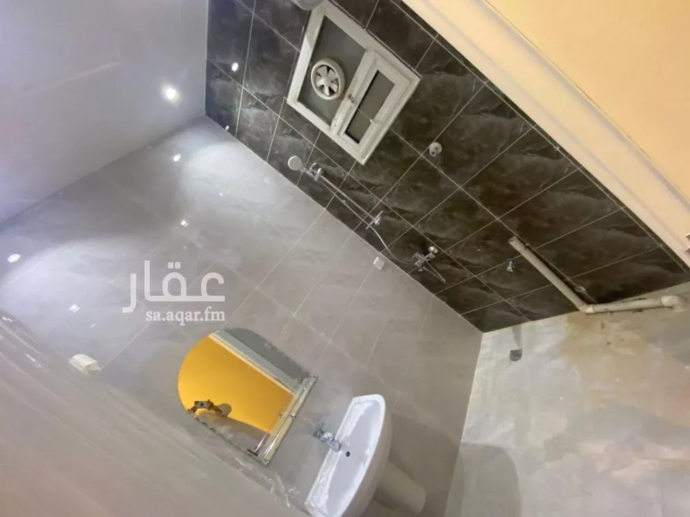 3 bedroom apartment in Al Malqa 5