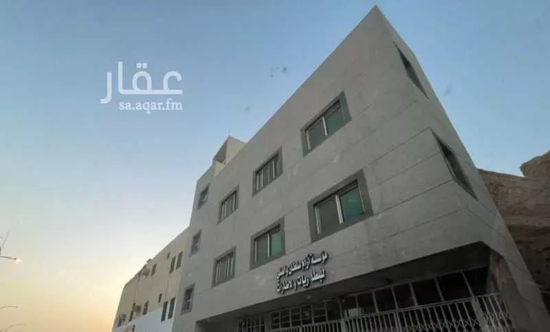 137 sqm building in Umm Salim 2