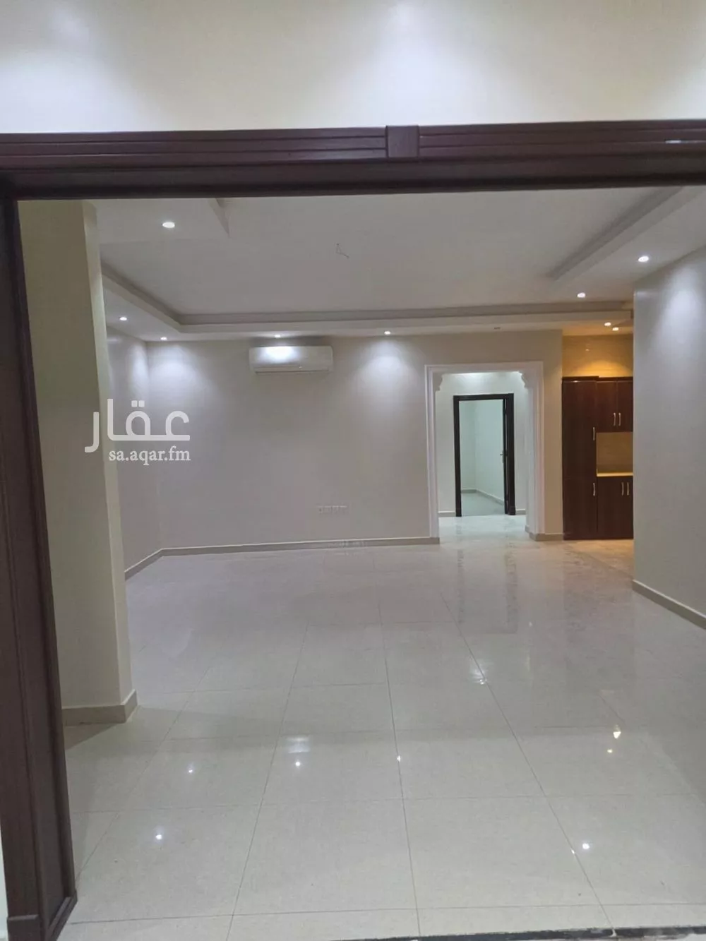 4 bedroom floor in Al Yasmin 1