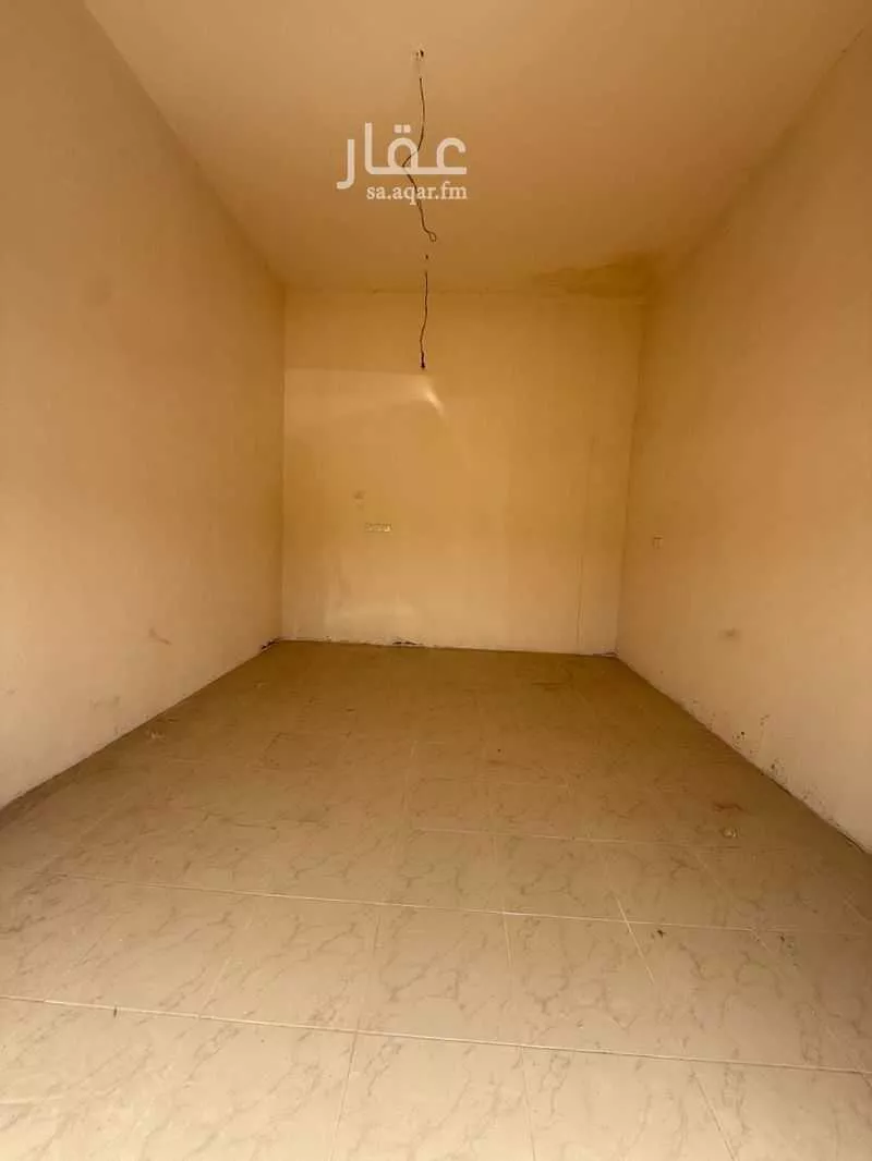 932 sqm warehouse in Al Sadd 1