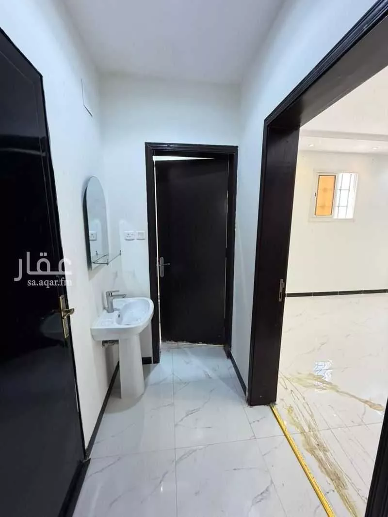 3 bedroom floor in Al Khaleej 5