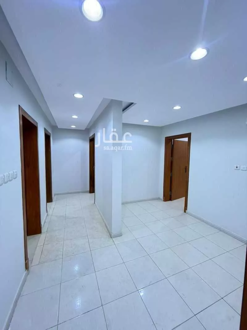 4 bedroom floor in Al Yarmouk 3