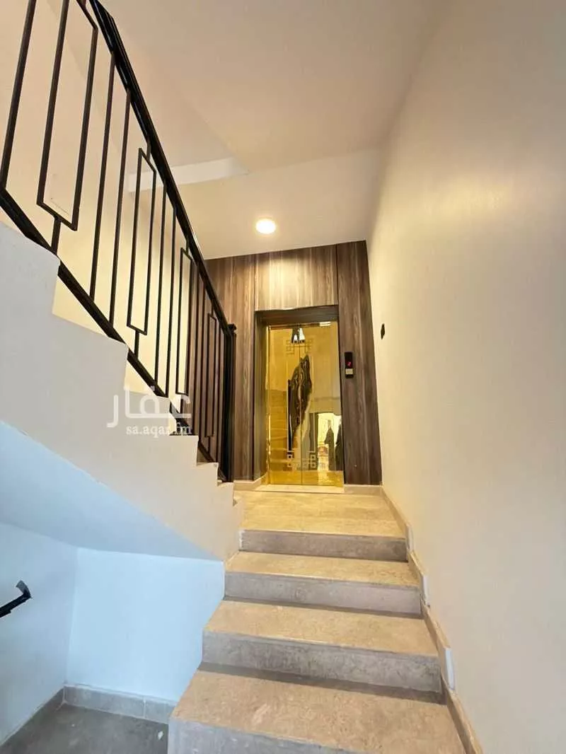 5 bedroom floor in Al Khaleej 4