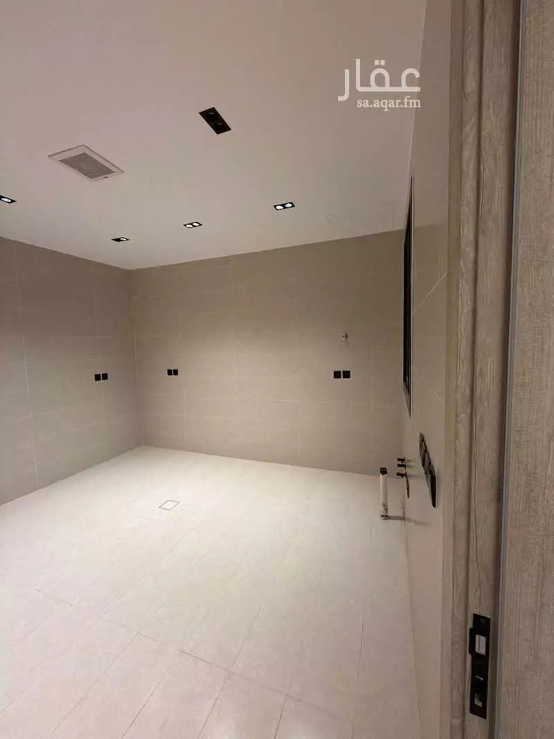 5 bedroom floor in Al Khaleej 5