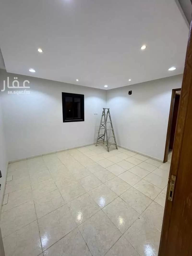 4 bedroom floor in Al Yarmouk 4