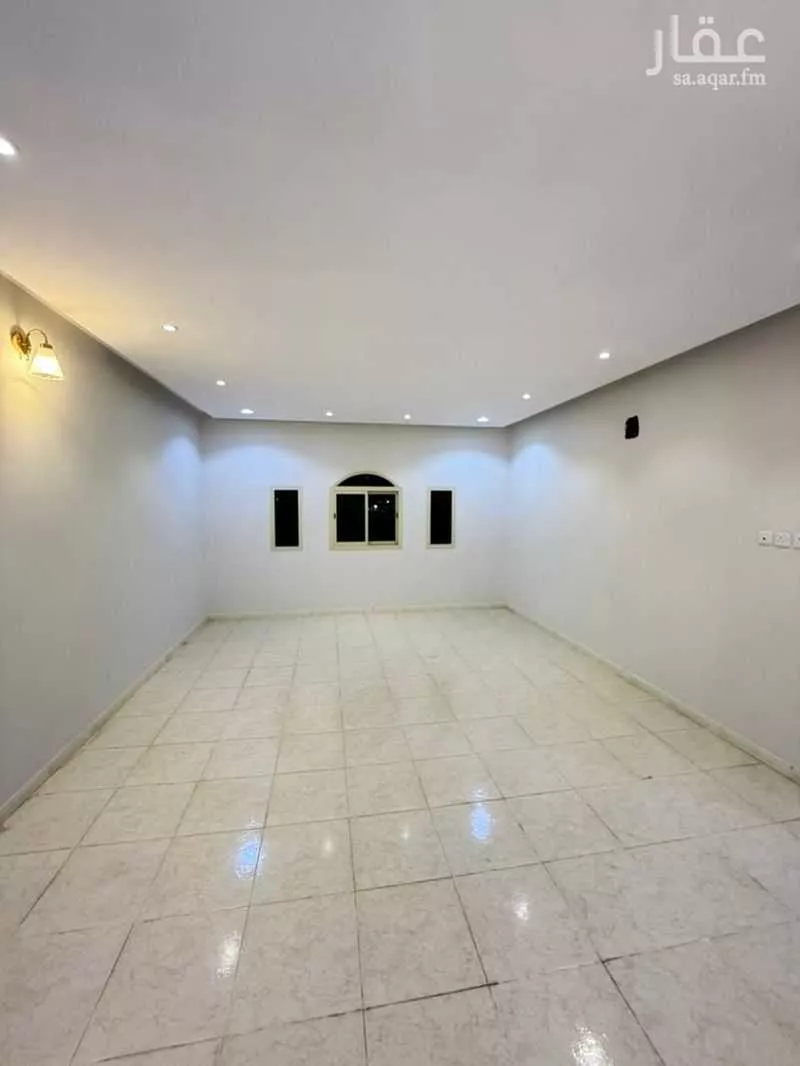 4 bedroom floor in Al Yarmouk 5