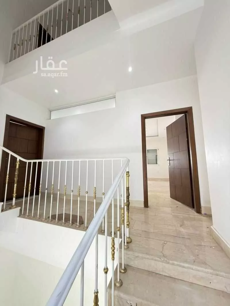 4 bedroom floor in Ishbiliyah 4