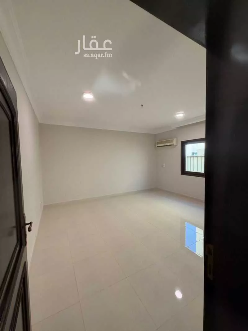 8 bedroom villa in East Beach, Eastern Province 11