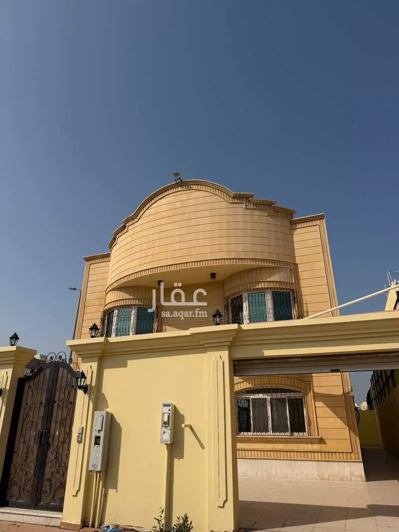 8 bedroom villa in East Beach, Eastern Province 7