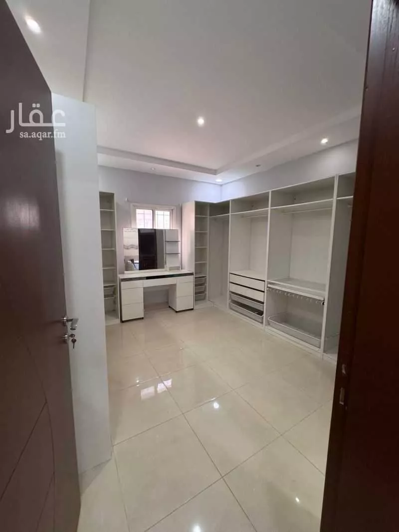 شقة 5 غرف في الشعلة 1