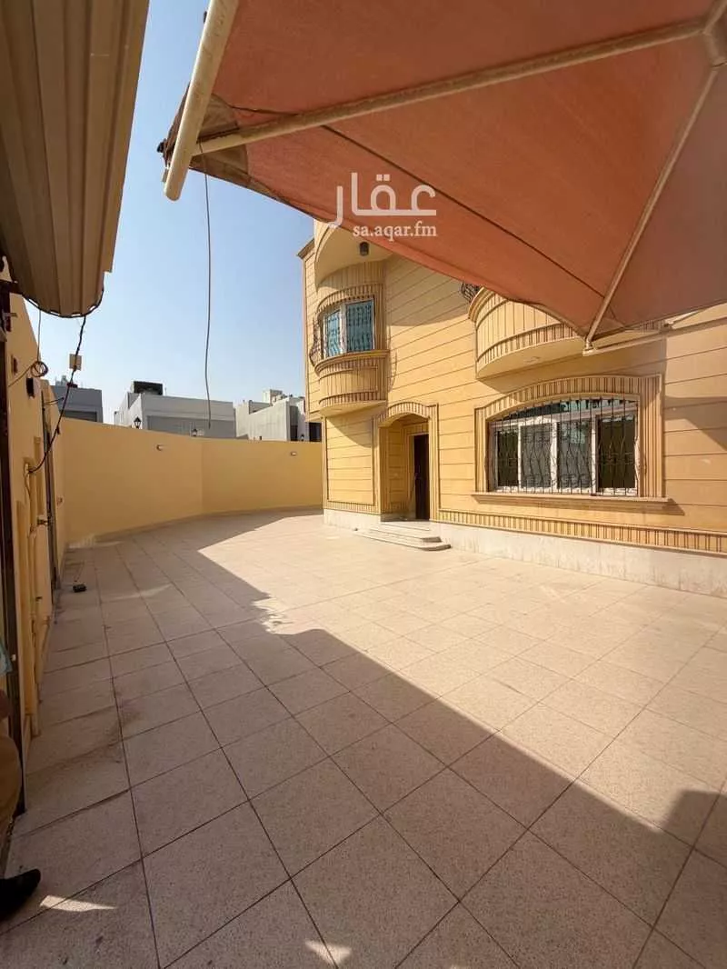 8 bedroom villa in East Beach, Eastern Province 6