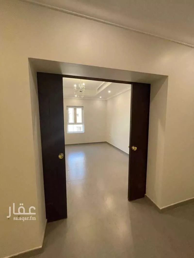 عمارة 1092 م² في القصور 4