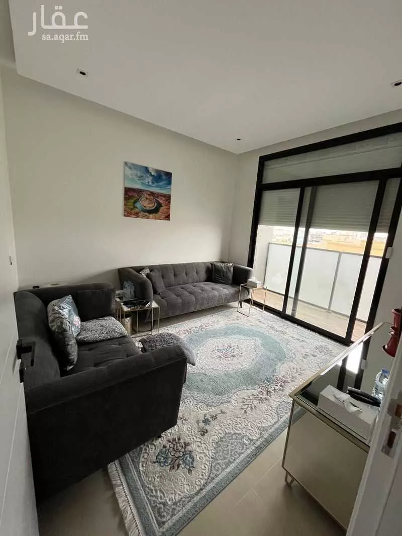 شقة 3 غرف في عرقة 3