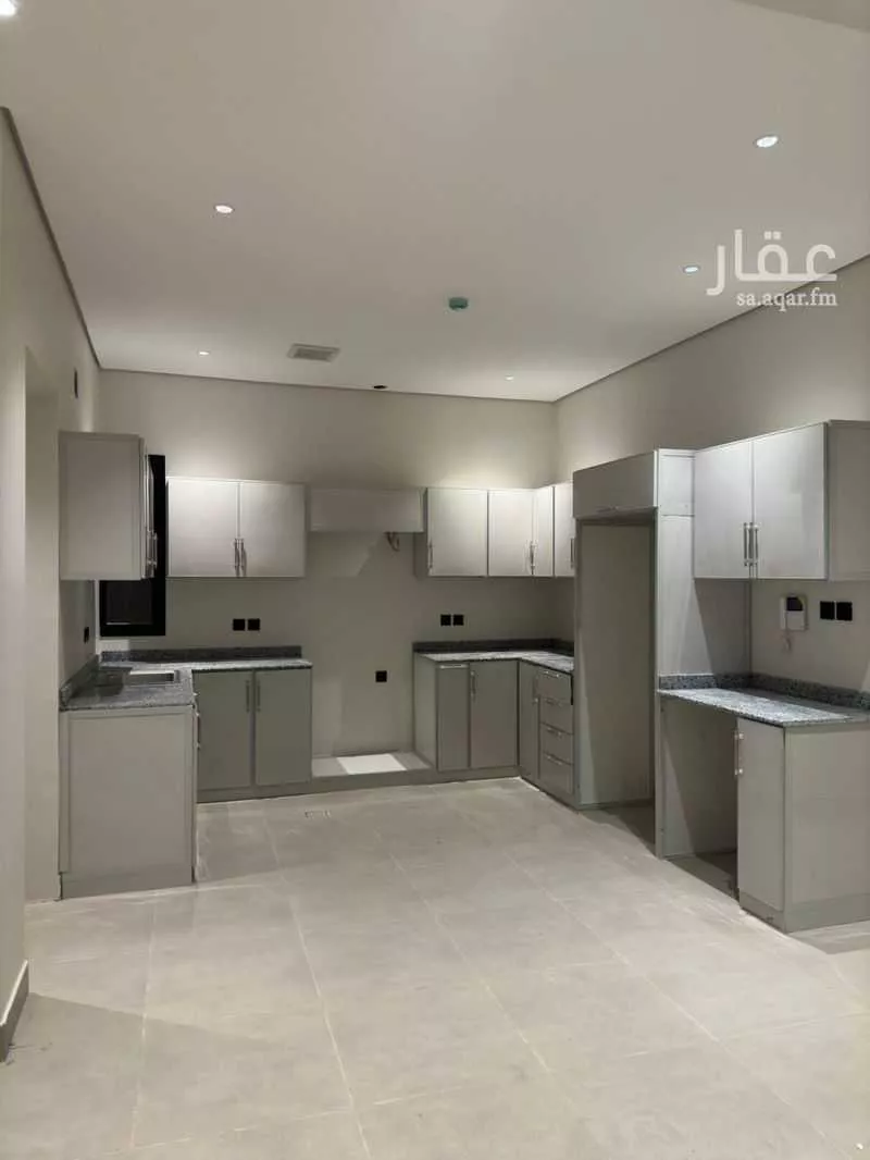 3 bedroom apartment in Al Qairawan 4